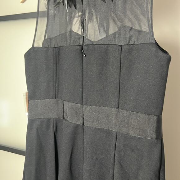 NWT NUE By Shani Feather Neck Shaping/Firming Sheath Dress Black Size 6 - Picture 4 of 10